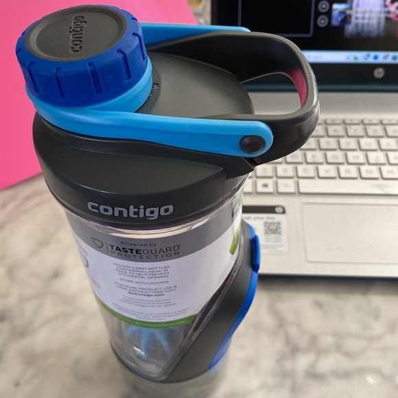 Contigo, 24 ounce shaker bottle with Jim storage, still sealed, NWT - Picture 6 of 8